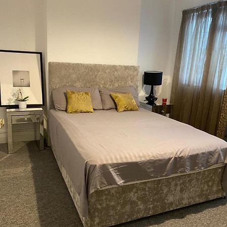 The Hyde Hendon Park Apartments In London מראה חיצוני תמונה