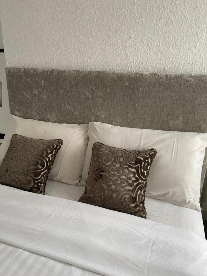 The Hyde Hendon Park Apartments In London מראה חיצוני תמונה