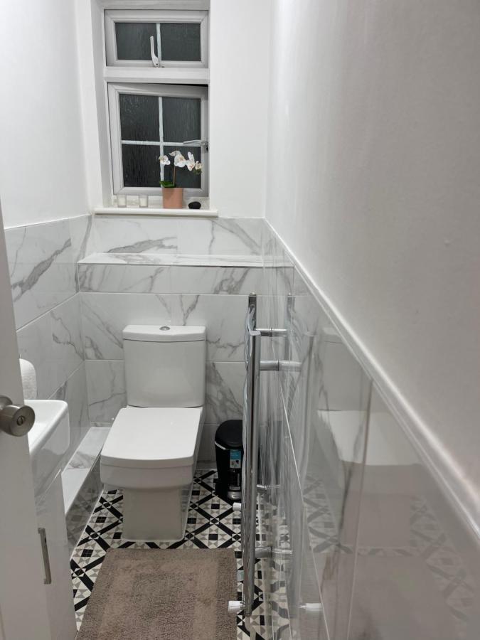 The Hyde Hendon Park Apartments In London מראה חיצוני תמונה