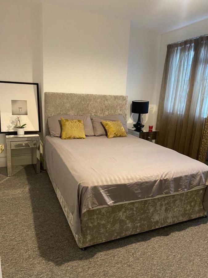 The Hyde Hendon Park Apartments In London מראה חיצוני תמונה
